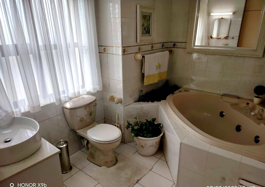 4 Bedroom Property for Sale in Vincent Heights Eastern Cape
